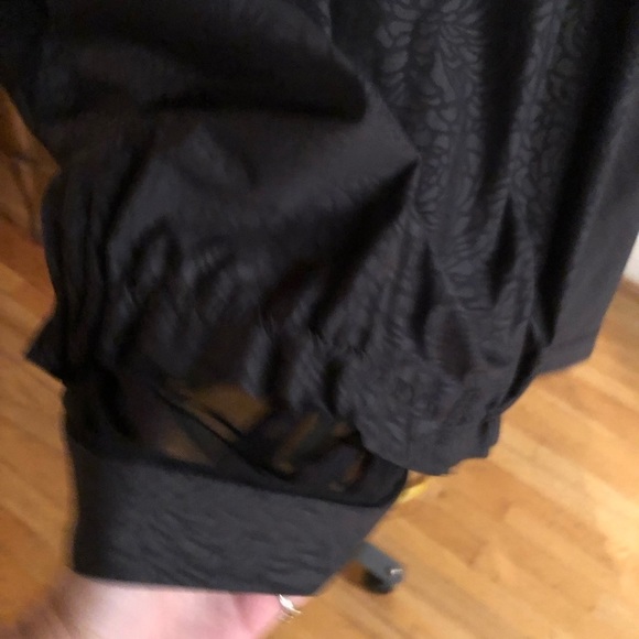 Lululemon Athletica size 10 black on black print pull over jacket mesh detail - Picture 9 of 16
